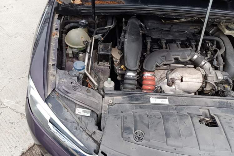 Used DS 5LS 2014 1.6T Elegant Version THP160 Engine Bay Right
