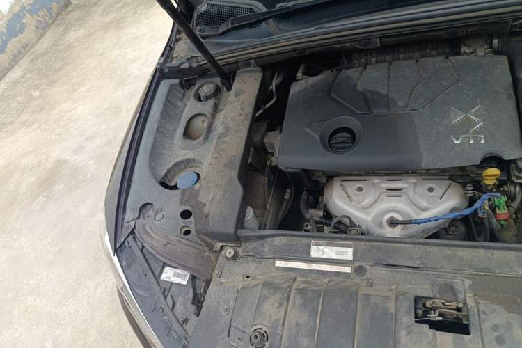 Used DS 5LS 2014 1.8L Elegant Edition VTi140 Engine Bay Right
