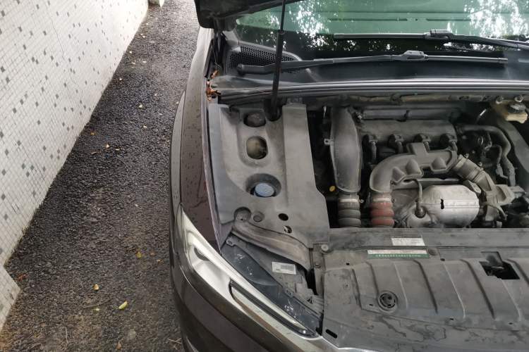 Used DS 5LS 2014 1.6T Elegant Version THP160 Engine Bay Right