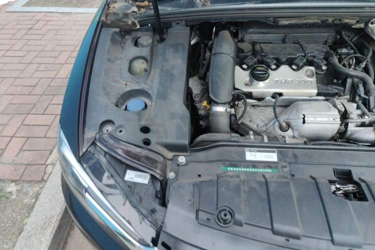 Used DS 5LS 2014 1.6T Prestige Edition THP200 Engine Bay Right