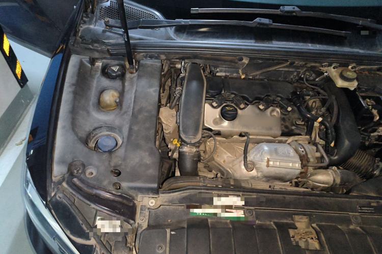 Used DS 5LS 2014 1.6T Luxury Edition THP200 Engine Bay Right
