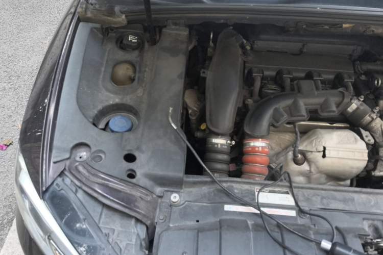Used DS 5LS 2014 1.6T Luxury Edition THP160 Engine Bay Right