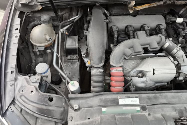 Used DS 5LS 2014 1.6T Luxury Edition THP160 Engine Bay Right