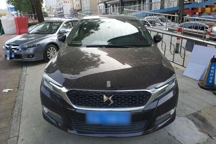 Used DS 5LS 2014 1.8L automatic Comfort version VTi140 Front