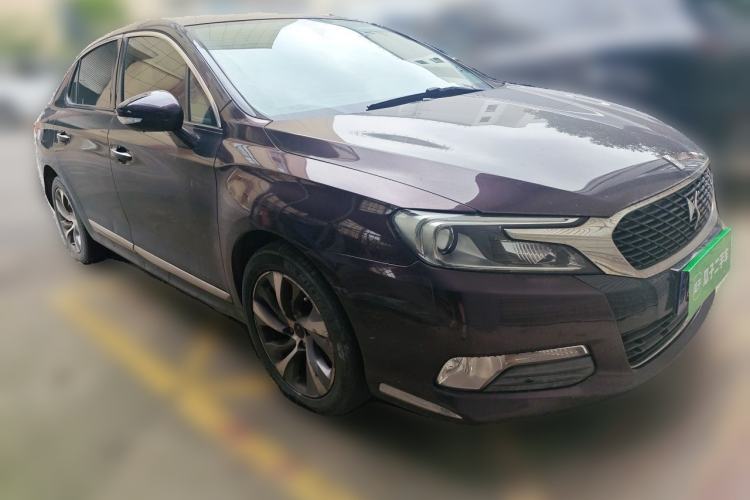 Used DS 5LS 2014 1.6T Luxury Edition THP160 Front Right 45 Deg
