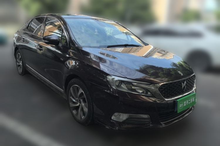 Used DS 5LS 2014 1.6T Luxury Edition THP160 Front Right 45 Deg
