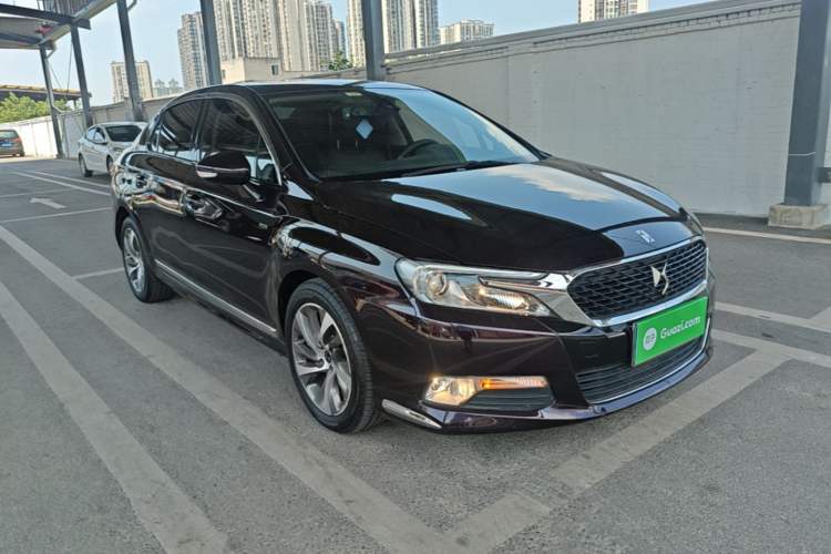 Used DS 5LS 2014 1.6T Luxury Edition THP160 Front Right 45 Deg