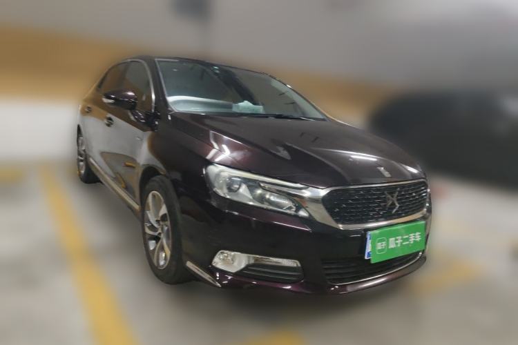 Used DS 5LS 2014 1.6T Luxury Edition THP160 Front Right 45 Deg