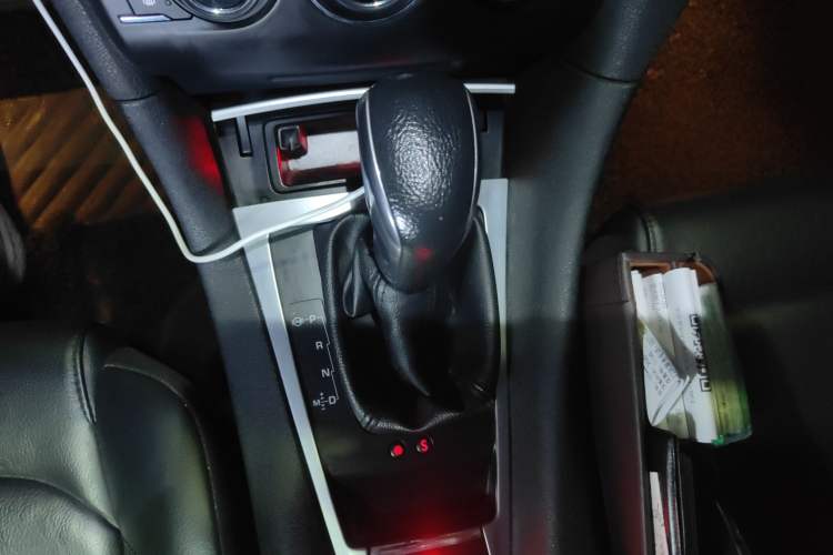 Used DS 5LS 2014 1.6T Luxury Edition THP160 Gear Lever