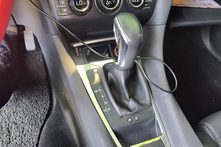 Used DS 5LS 2014 1.6T Elegant Version THP160 Gear Lever