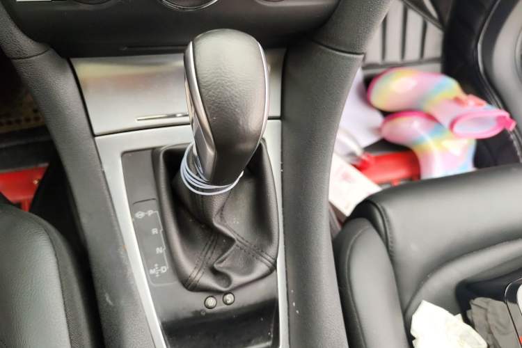 Used DS 5LS 2014 1.6T Luxury Edition THP160 Gear Lever