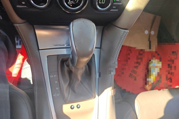 Used DS 5LS 2014 1.6T Prestige Edition THP200 Gear Lever