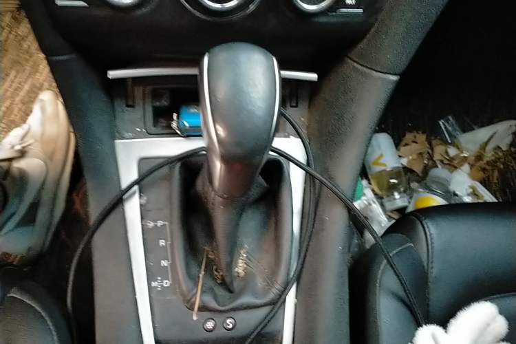 Used DS 5LS 2014 1.6T Elegant Version THP160 Gear Lever