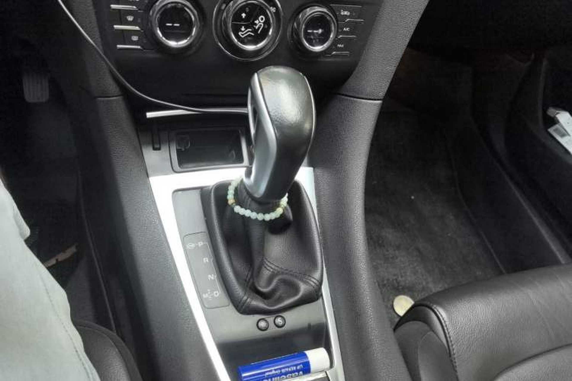 Used DS 5LS 2014 1.6T Luxury Edition THP160 Gear Lever
