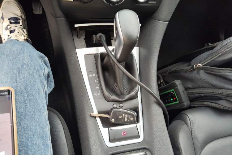 Used DS 5LS 2014 1.6T Elegant Version THP160 Gear Lever