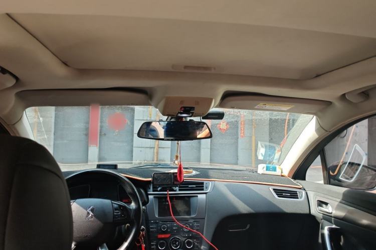 Used DS 5LS 2014 1.6T Elegant Version THP160 Headliner