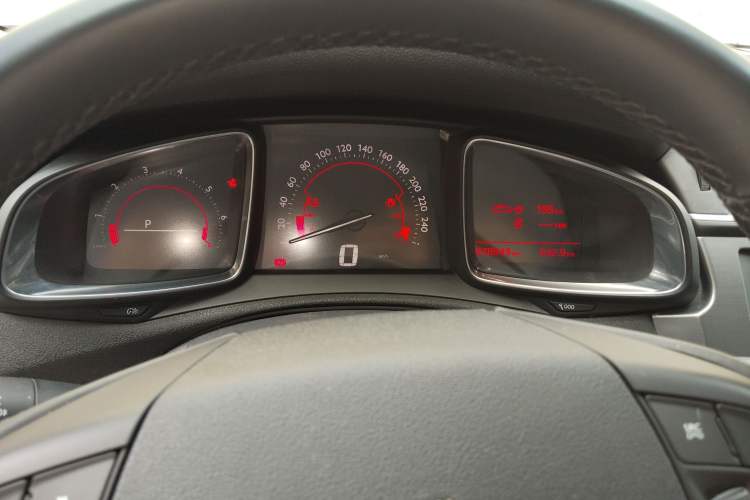 Used DS 5LS 2014 1.6T Elegant Version THP160 Instrument Cluster