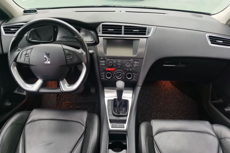 Used DS 5LS 2014 1.6T Elegant Version THP160 Interior 1