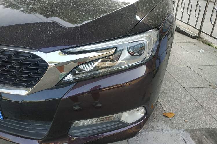 Used DS 5LS 2014 1.8L automatic Comfort version VTi140 Left Front Headlight