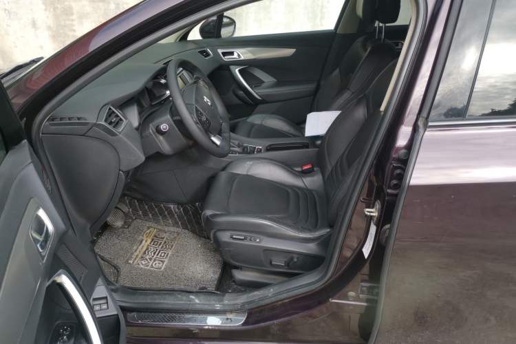 Used DS 5LS 2014 1.6T Luxury Edition THP160 Left Front Seat