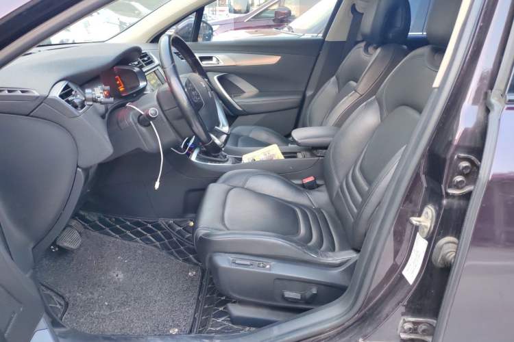Used DS 5LS 2014 1.6T Luxury Edition THP160 Left Front Seat