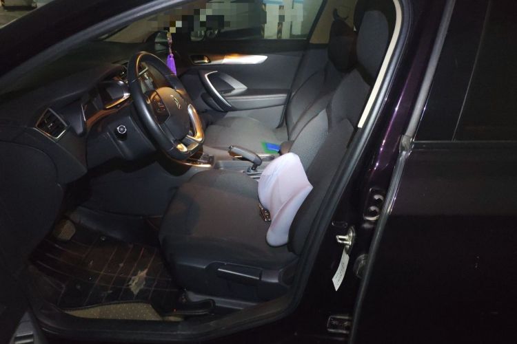 Used DS 5LS 2014 1.8L automatic Comfort version VTi140 Left Front Seat