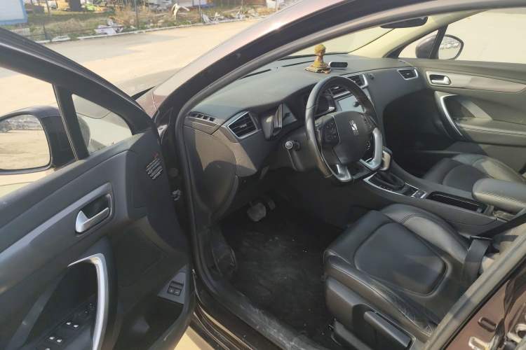 Used DS 5LS 2014 1.6T Elegant Version THP160 Left Front Seat