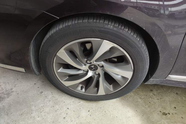 Used DS 5LS 2014 1.6T Elegant Version THP160 Left Front Wheel Hub