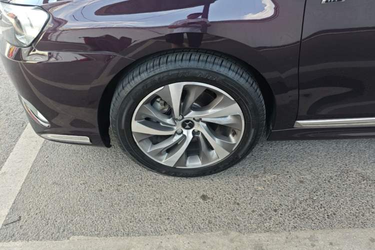 Used DS 5LS 2014 1.6T Luxury Edition THP160 Left Front Wheel Hub