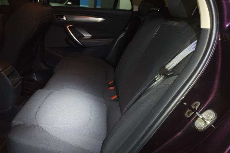 Used DS 5LS 2014 1.8L automatic Comfort version VTi140 Left Rear Seat