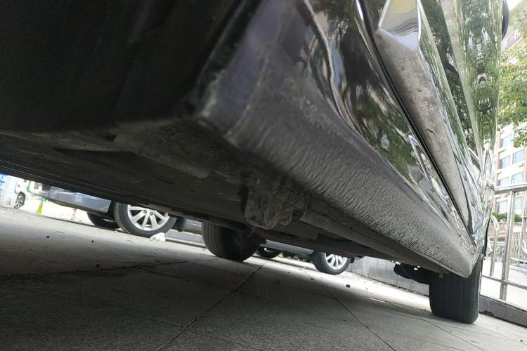 Used DS 5LS 2014 1.8L automatic Comfort version VTi140 Left Side Sill