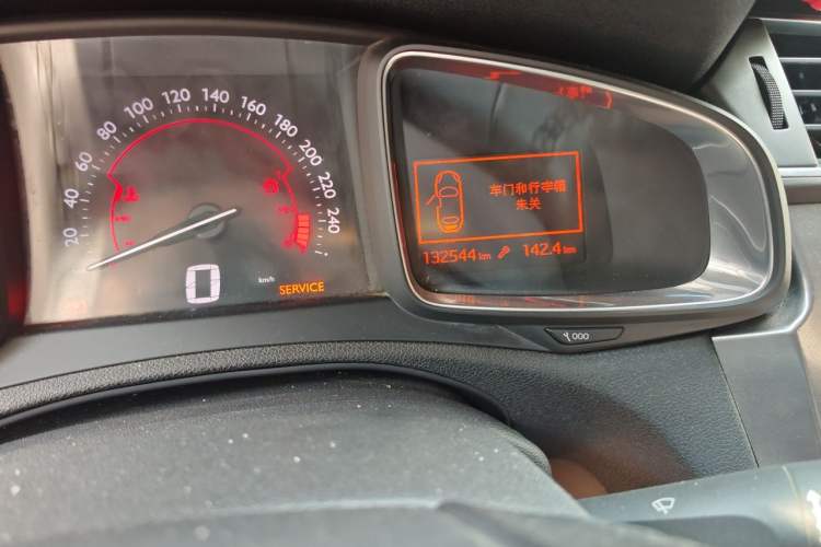 Used DS 5LS 2014 1.6T Elegant Version THP160 Odometer Close Up