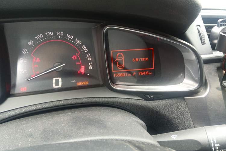 Used DS 5LS 2014 1.6T Elegant Version THP160 Odometer Close Up