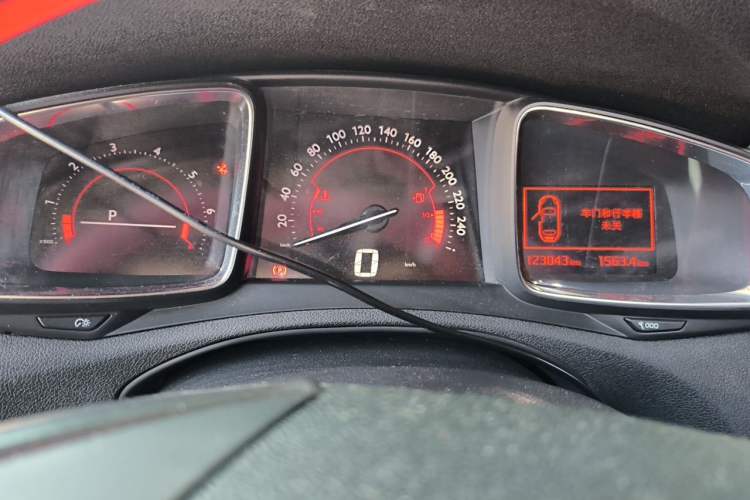 Used DS 5LS 2014 1.6T Elegant Version THP160 Odometer Close Up