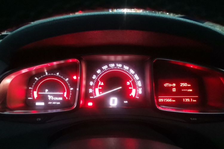 Used DS 5LS 2014 1.6T Elegant Version THP160 Odometer Close Up