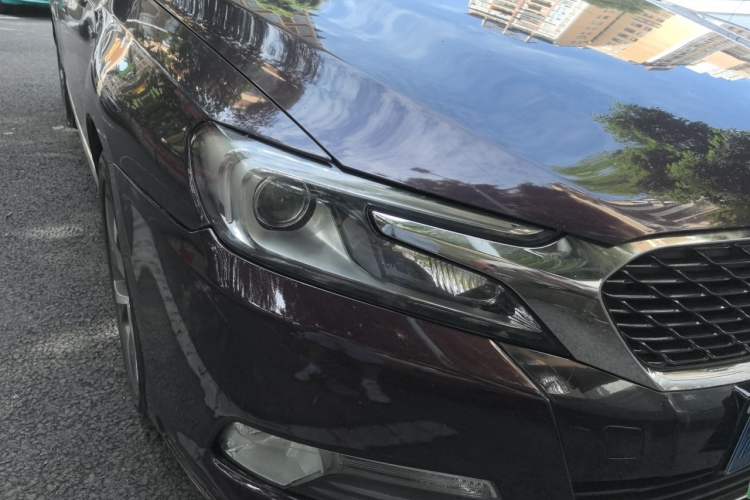 Used DS 5LS 2014 1.6T Luxury Edition THP160 Right Front Headlight