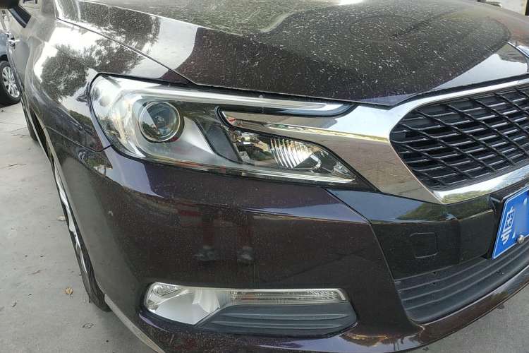 Used DS 5LS 2014 1.8L automatic Comfort version VTi140 Right Front Headlight
