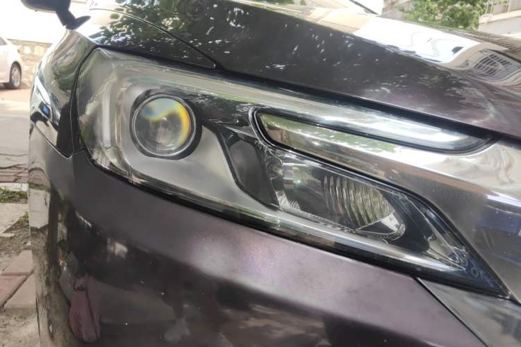Used DS 5LS 2014 1.8L Elegant Edition VTi140 Right Front Headlight