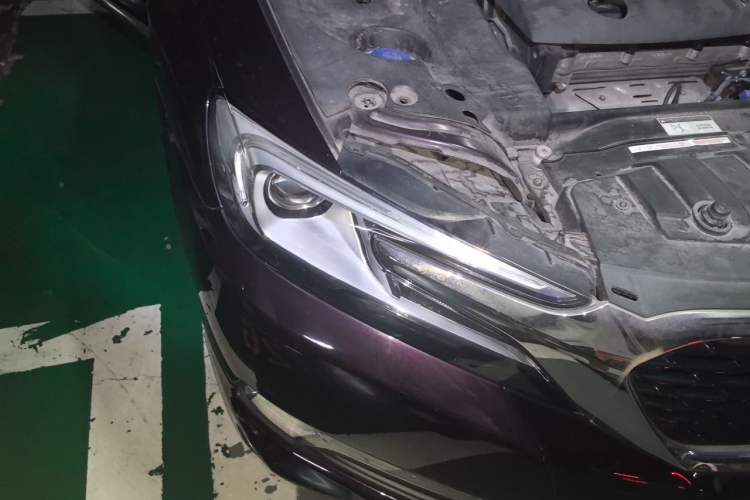 Used DS 5LS 2014 1.8L Elegant Edition VTi140 Right Front Headlight