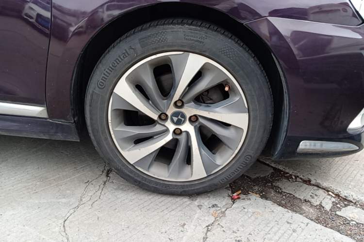 Used DS 5LS 2014 1.6T Elegant Version THP160 Right Front Wheel Hub