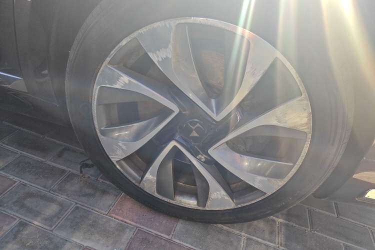 Used DS 5LS 2014 1.6T Prestige Edition THP200 Right Front Wheel Hub