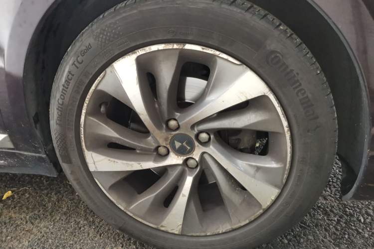 Used DS 5LS 2014 1.6T Elegant Version THP160 Right Front Wheel Hub