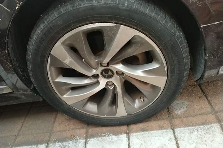Used DS 5LS 2014 1.6T Elegant Version THP160 Right Front Wheel Hub