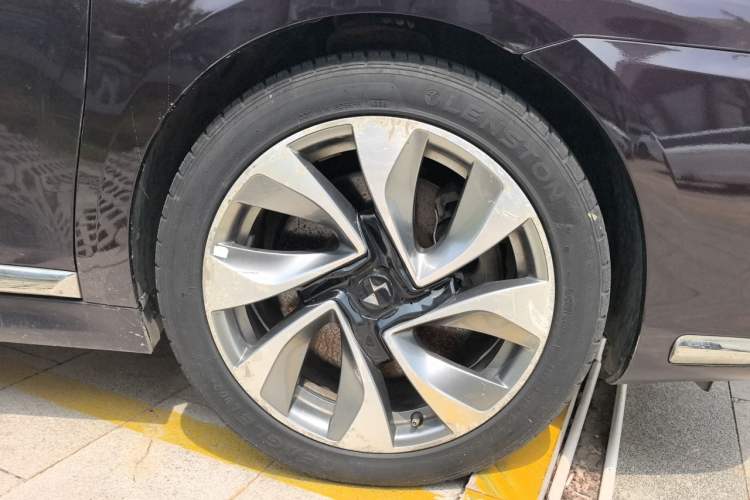 Used DS 5LS 2014 1.6T Prestige Edition THP200 Right Front Wheel Hub