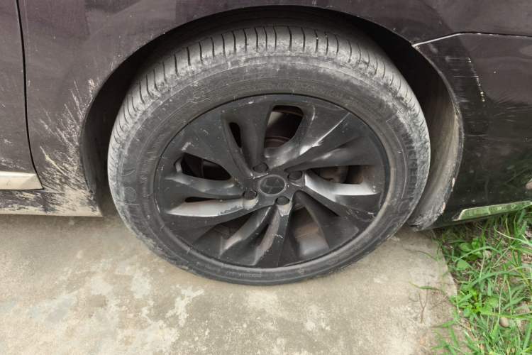 Used DS 5LS 2014 1.6T Luxury Edition THP160 Right Front Wheel Hub