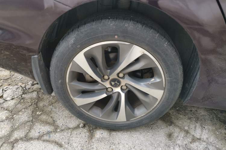 Used DS 5LS 2014 1.6T Luxury Edition THP160 Right Rear Wheel Hub