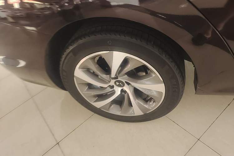 Used DS 5LS 2014 1.6T Luxury Edition THP160 Right Rear Wheel Hub