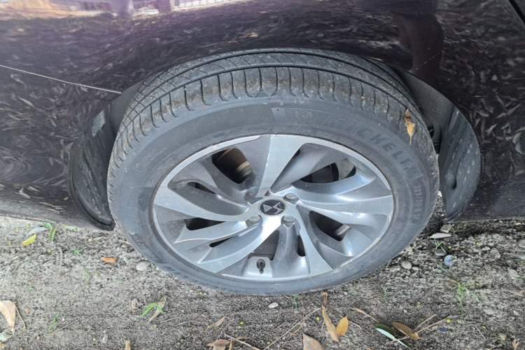 Used DS 5LS 2014 1.6T Elegant Version THP160 Right Rear Wheel Hub