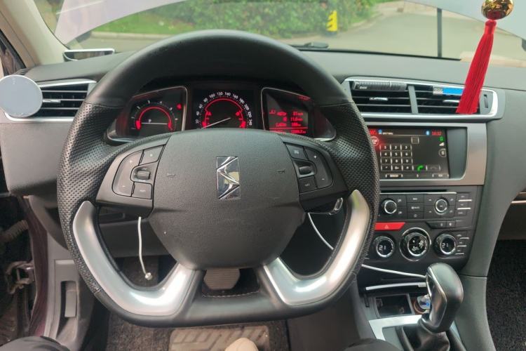 Used DS 5LS 2014 1.6T Elegant Version THP160 Steering Wheel