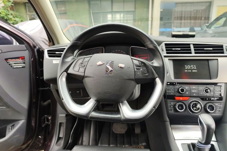 Used DS 5LS 2014 1.6T Luxury Edition THP160 Steering Wheel
